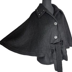 NOVELTI BY AJG Black Wool Cape Jacket Button Closure Tie Belt Stud Collar Medium